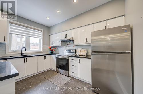 52 Leitchcroft Crescent, Markham, ON - Indoor Photo Showing Kitchen