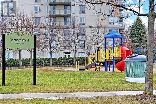 52 Leitchcroft Crescent, Markham, ON - Outdoor