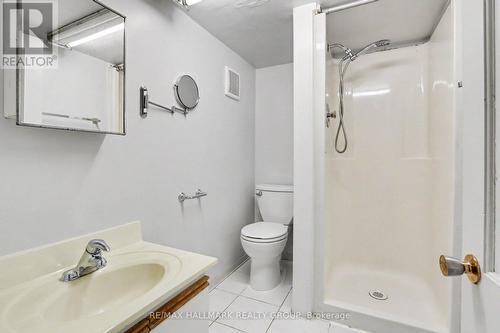 2067 Bangor Street, Ottawa, ON - Indoor Photo Showing Bathroom
