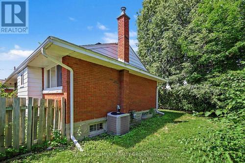 2067 Bangor Street, Ottawa, ON - Outdoor