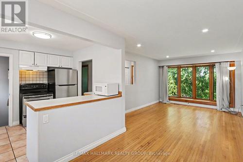 2067 Bangor Street, Ottawa, ON - Indoor Photo Showing Kitchen