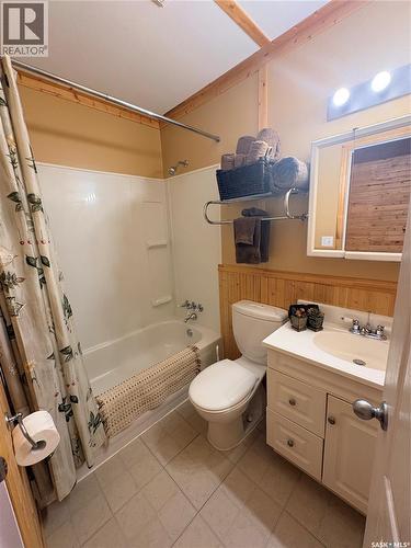 Joanette Dr Cabin, Leask Rm No. 464, SK - Indoor Photo Showing Bathroom