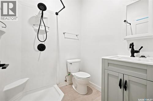 223 Green Avenue, Regina Beach, SK - Indoor Photo Showing Bathroom