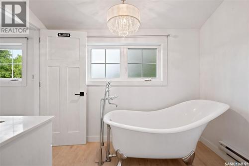 223 Green Avenue, Regina Beach, SK - Indoor Photo Showing Bathroom