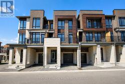 30 GUNTON STREET Aurora, ON L4G 7B6