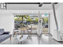 3261 W BROADWAY STREET  Vancouver, BC V6K 2H5