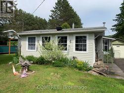 39 LAKE STREET South Algonquin, ON K0J 2M0
