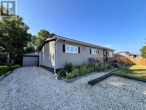 4 Graham DR  Manitouwadge, ON P0T 2C0