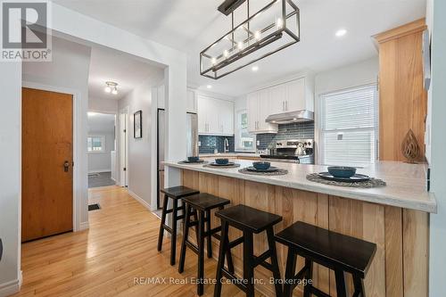 80 Memorial Crescent, Guelph (Junction/Onward Willow), ON - Indoor Photo Showing Kitchen