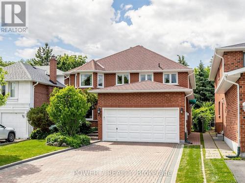 71 CANTERBURY COURT  Richmond Hill, ON L4C 8E7