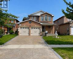 4 CATHERINE DRIVE Barrie, ON L4N 0Y7