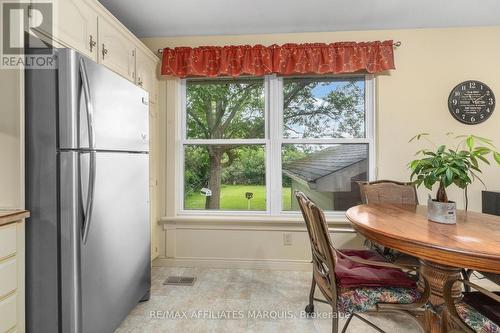57 Golf Club Road, Rideau Lakes, ON - Indoor Photo Showing Dining Room