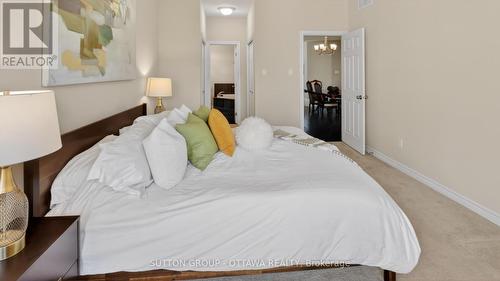 104 Passageway Private, Ottawa, ON - Indoor Photo Showing Bedroom
