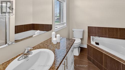 104 Passageway Private, Ottawa, ON - Indoor Photo Showing Bathroom