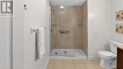 104 Passageway Private, Ottawa, ON - Indoor Photo Showing Bathroom