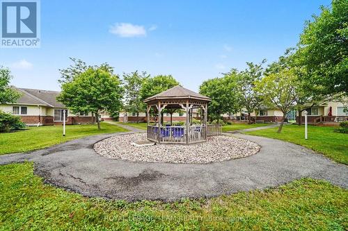 515 Pumpkin Patch Private, Ottawa, ON - Outdoor With Backyard