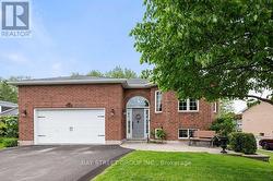 722A LAKE DR. S DRIVE Georgina, ON L4P 1V1
