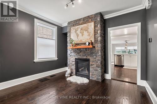 31 Westmount Avenue, Ottawa, ON - Indoor With Fireplace