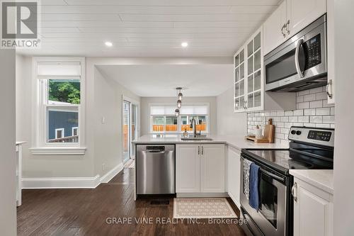 31 Westmount Avenue, Ottawa, ON - Indoor Photo Showing Kitchen With Stainless Steel Kitchen