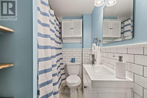 31 Westmount Avenue, Ottawa, ON - Indoor Photo Showing Bathroom