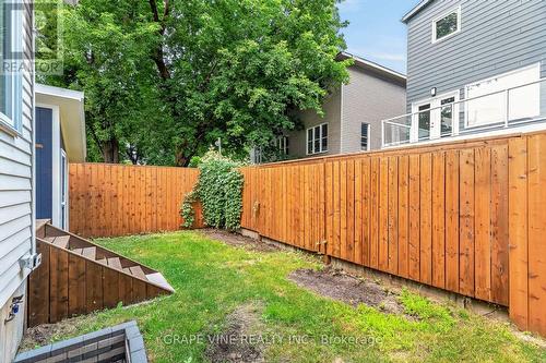 31 Westmount Avenue, Ottawa, ON - Outdoor With Exterior