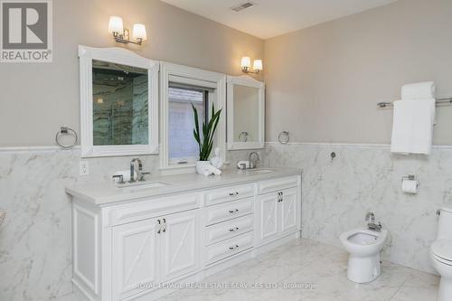 1165 Garden Road, Mississauga, ON - Indoor Photo Showing Bathroom