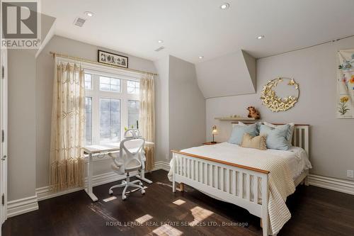 1165 Garden Road, Mississauga, ON - Indoor Photo Showing Bedroom