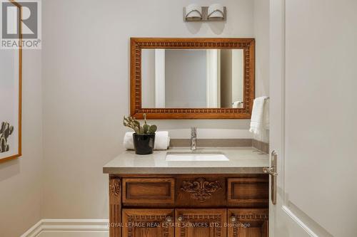 1165 Garden Road, Mississauga, ON - Indoor Photo Showing Bathroom