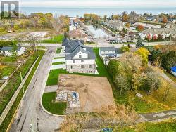 422-424 ROBINSON STREET N Grimsby (Grimsby Beach), ON L3M 3C8