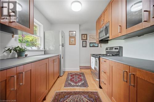 25 Arch Road, Mississauga, ON - Indoor Photo Showing Kitchen