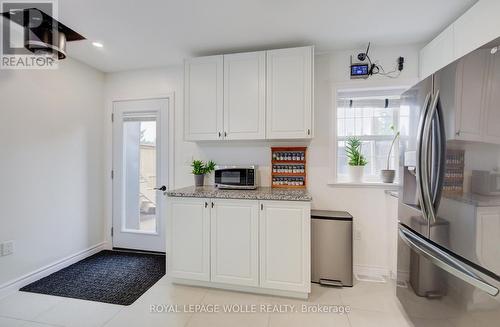 5106 Ament Line, Wellesley, ON - Indoor Photo Showing Kitchen