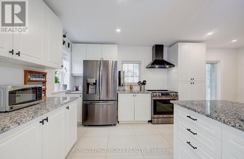 5106 Ament Line, Wellesley, ON - Indoor Photo Showing Kitchen With Upgraded Kitchen