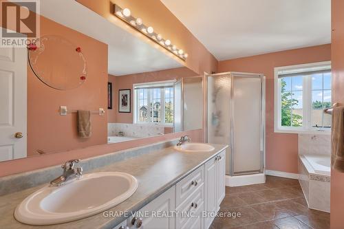 175 Allanford Avenue, Ottawa, ON - Indoor Photo Showing Bathroom