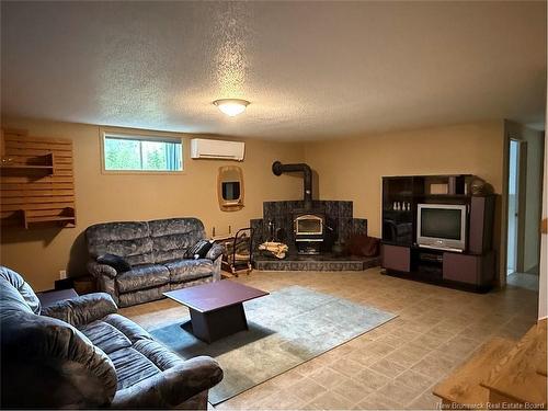 37 Thomas St, Saint-Jacques, NB 
