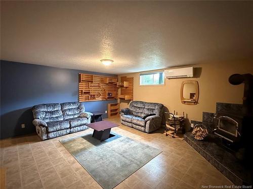 37 Thomas St, Saint-Jacques, NB 