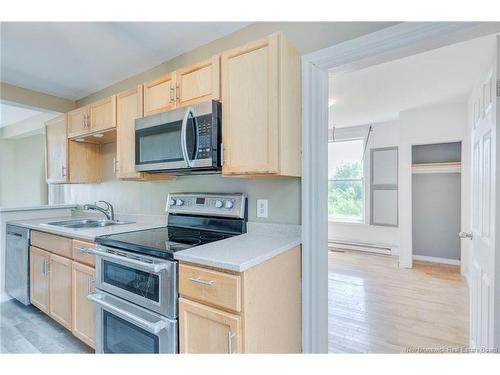 425 Douglas Ave, Saint John, NB - Indoor Photo Showing Kitchen With Double Sink