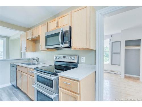 425 Douglas Ave, Saint John, NB - Indoor Photo Showing Kitchen With Double Sink
