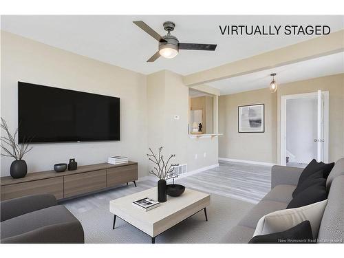 425 Douglas Ave, Saint John, NB - Indoor Photo Showing Living Room