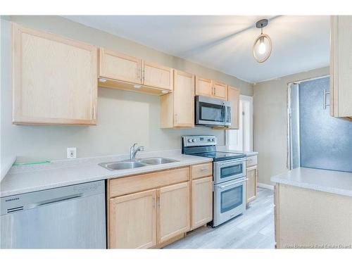 425 Douglas Ave, Saint John, NB - Indoor Photo Showing Kitchen With Double Sink