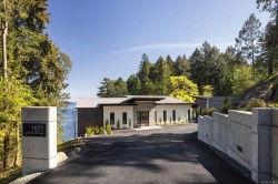 1677 Lands End Rd North Saanich, BC V8L 5L5