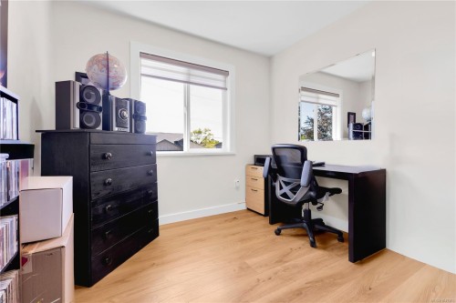 10040 Siddall Rd, Sidney, BC 