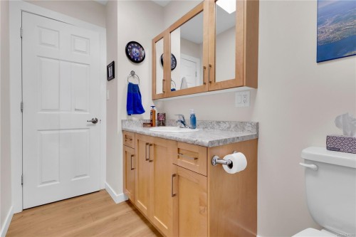 10040 Siddall Rd, Sidney, BC 