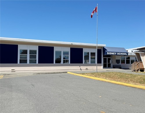 10040 Siddall Rd, Sidney, BC 