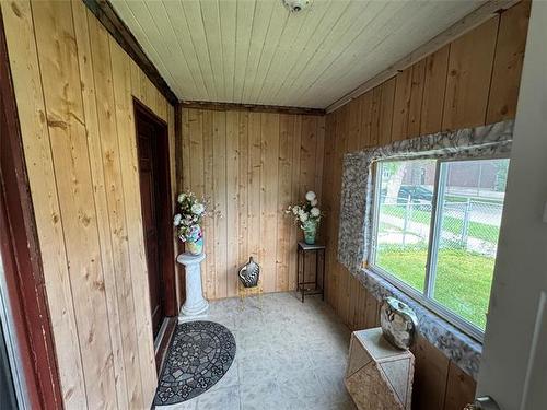 680 Simcoe St, Winnipeg, MB - Indoor Photo Showing Other Room