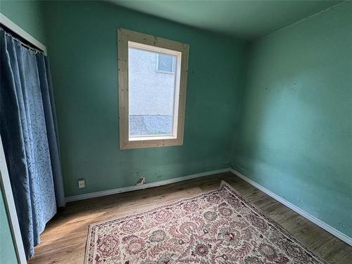 680 Simcoe St, Winnipeg, MB - Indoor Photo Showing Other Room