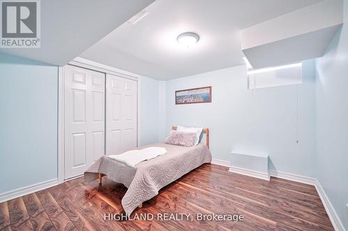 3591 Copernicus Drive, Mississauga, ON - Indoor Photo Showing Bedroom