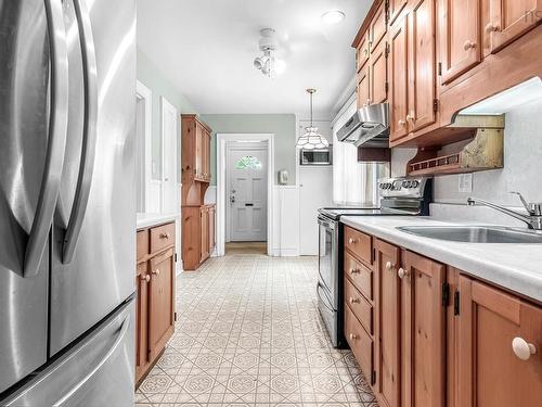 2575 Connaught Avenue, Halifax Peninsula, NS - Indoor Photo Showing Kitchen