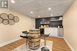 Finished Basement Wet Bar and Games Room - 