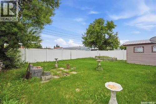 525 Kirby Street, Bruno, SK - Outdoor With Backyard
