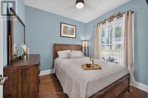 11 Stirton Avenue, Brantford, ON - Indoor Photo Showing Bedroom